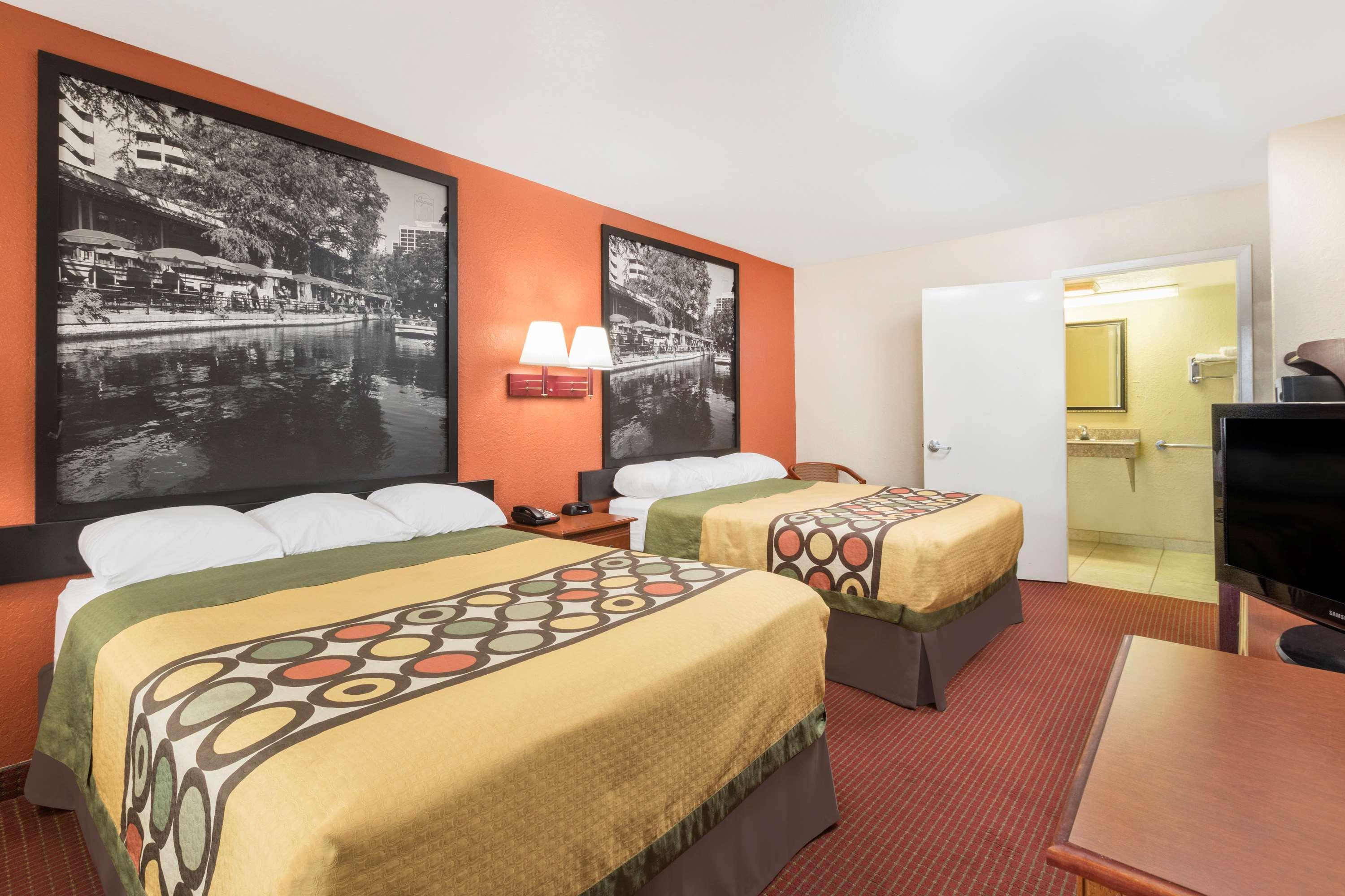 Motel Super 8 By Wyndham San Antonio At I-10 Exterior foto